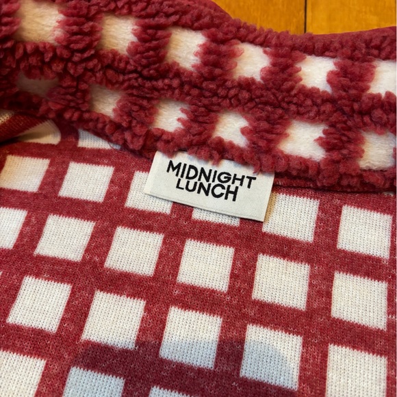 Midnight Lunch Montana Vest - Picture 5 of 7